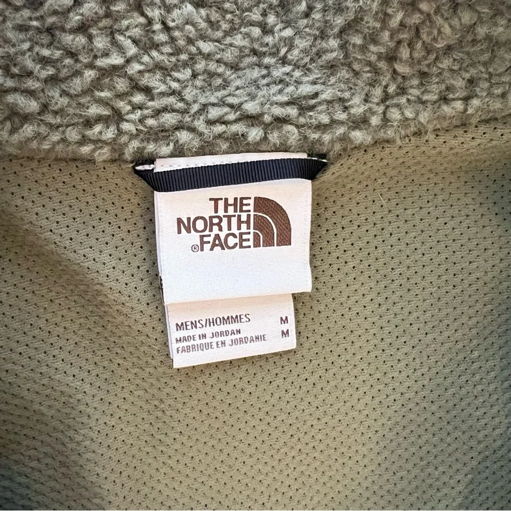 The North Face Heavyweight Men’s Olive Green Fleece Pullover